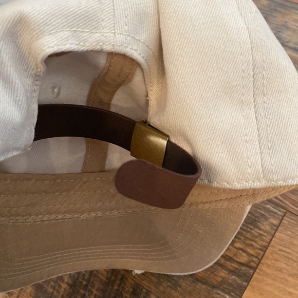 Handmade USA hat with adjustable back - Picture 3 of 3
